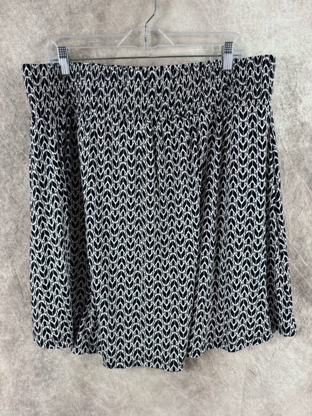 Lane Bryant Black and White Geo Print Mini Skirt 18/20